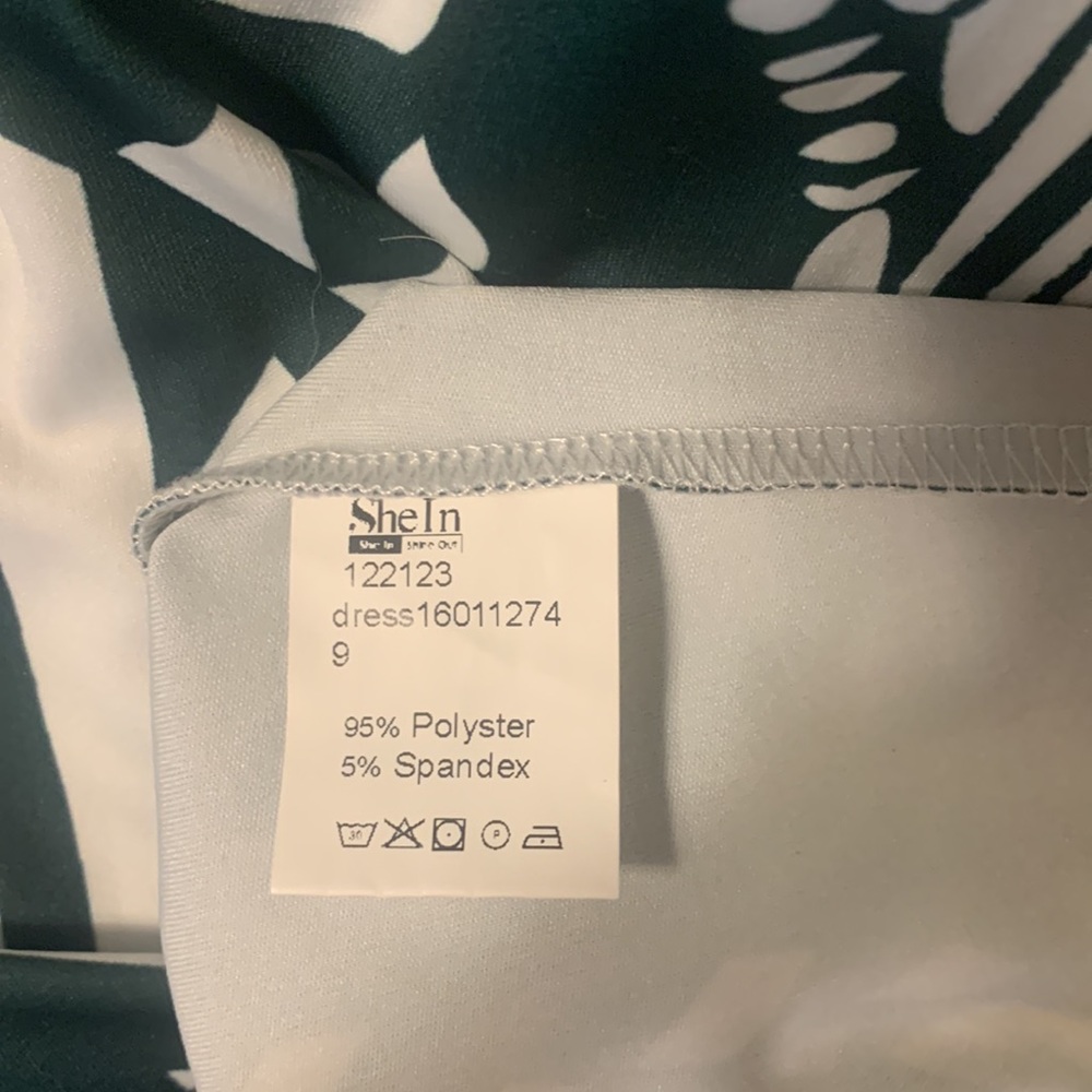 SHEIN Dress NWOT hunter green and white - really very stunning! - Picture 6 of 7